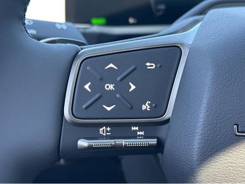 New 2026 Lexus ES 350e FWD image 34