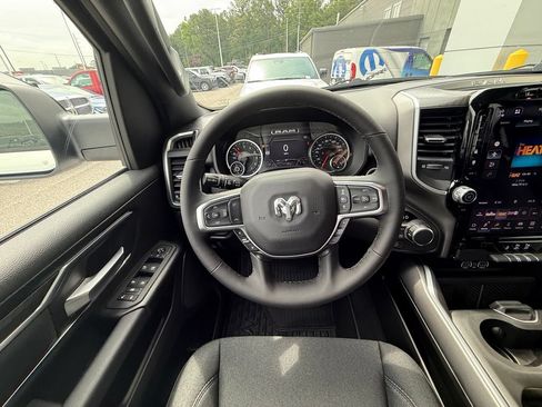 New 2026 RAM 1500 Big Horn AWD/4WD image 9