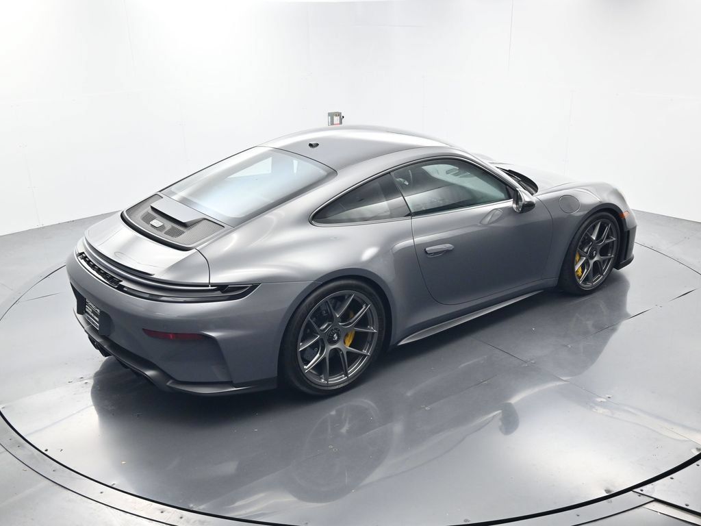 Certified 2026 Porsche 911 GT3 RWD image 44