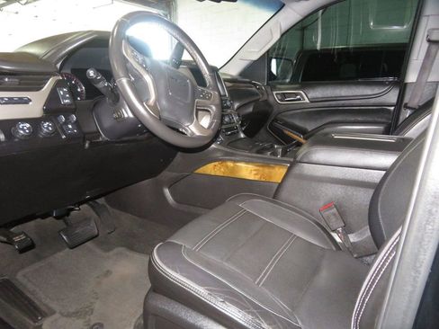 Used 2016 GMC Yukon Denali w/ Open Road Package image 19