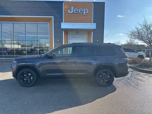 New 2026 Jeep Grand Cherokee L Limited w/ Limited Altitude Package image 9