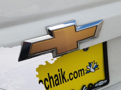Used 2015 Chevrolet Suburban LT RWD image 29
