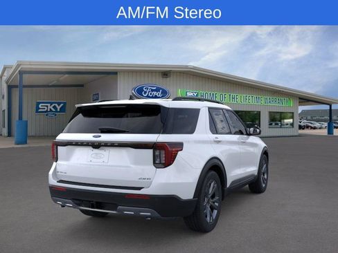New 2026 Ford Explorer Active w/ Active Comfort Package image 8