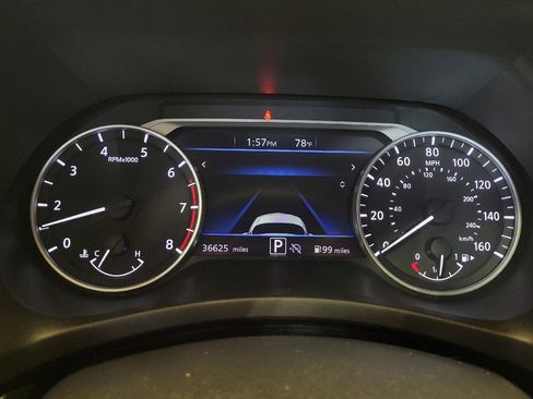 Used 2024 Nissan Sentra SV FWD image 23