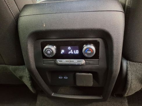 Used 2025 GMC Acadia Elevation FWD image 14
