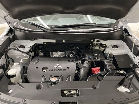 Used 2025 Mitsubishi Outlander Sport ES image 12