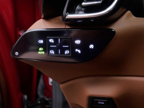 Used 2023 Ferrari Roma RWD image 28