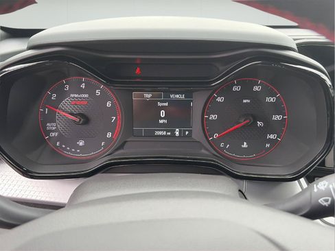 Used 2024 Chevrolet Trax RS FWD image 26