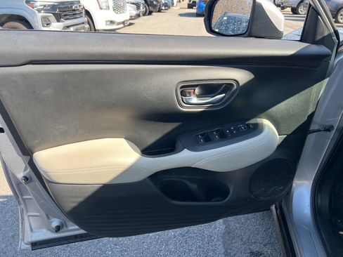 Used 2023 Honda HR-V LX image 20