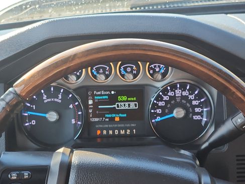 Used 2016 Ford F250 Platinum w/ FX4 Off-Road Package image 14