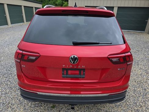 Used 2022 Volkswagen Tiguan SE AWD/4WD image 4
