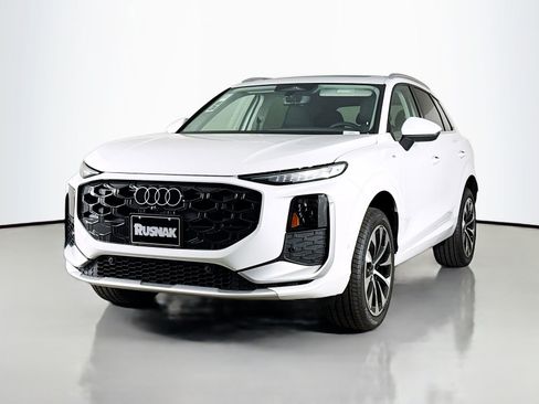 New 2026 Audi Q3 quattro 2.0T image 3