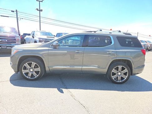 Used 2018 GMC Acadia Denali w/ Technology Package AWD/4WD image 3