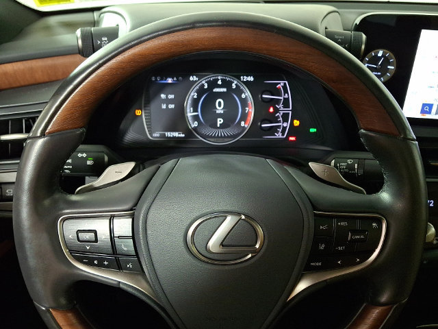 Used 2024 Lexus ES 350 Ultra Luxury w/ Accessory Package (Z2) FWD image 19