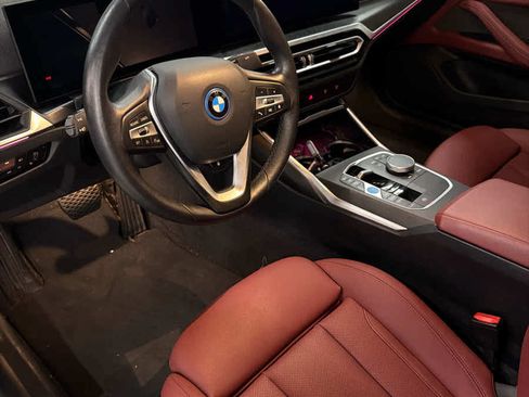 Used 2024 BMW i4 xDrive40i w/ Premium Package AWD/4WD image 4