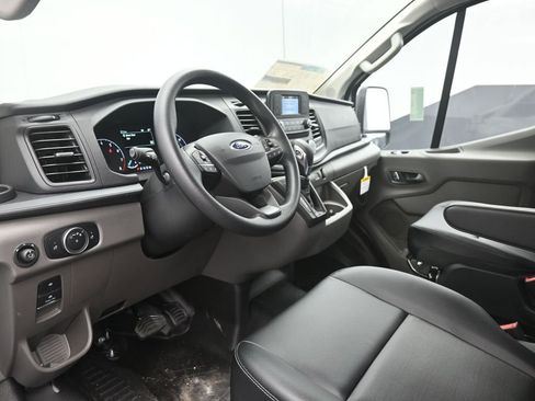 Used 2024 Ford Transit 150 Low Roof RWD image 18