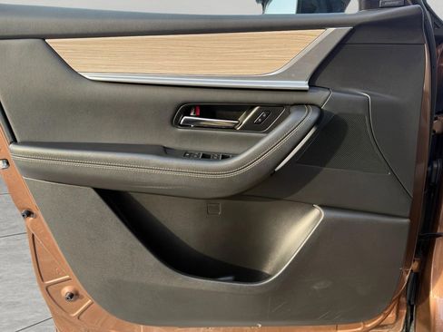 Used 2025 MAZDA CX-70 Plug-In Hybrid w/ Premium Pkg image 22