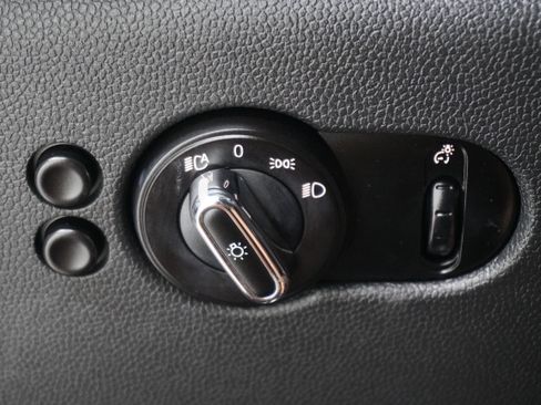 Used 2015 MINI Cooper 2-Door Hardtop image 20