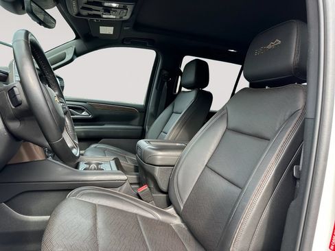 Used 2024 Chevrolet Tahoe High Country AWD/4WD image 9