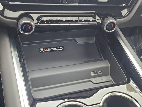 New 2026 Chevrolet Tahoe High Country w/ Sun And Tow Package image 35