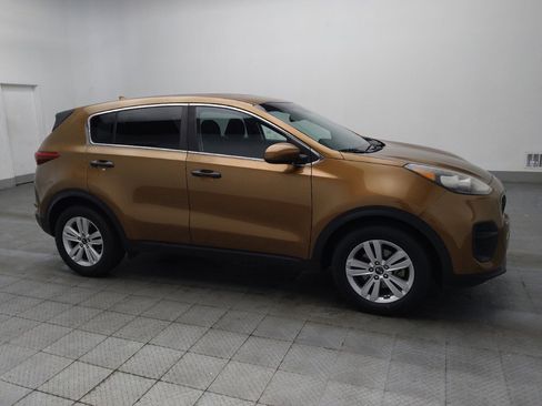 Used 2019 Kia Sportage LX FWD image 11