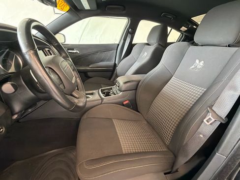 Used 2020 Dodge Charger Scat Pack RWD image 14