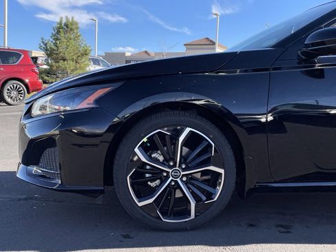 New 2025 Nissan Altima 2.5 SR w/ SR Premium Package image 9