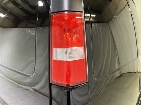 Used 2023 Chevrolet Express 3500 w/ Driver Convenience Package image 10