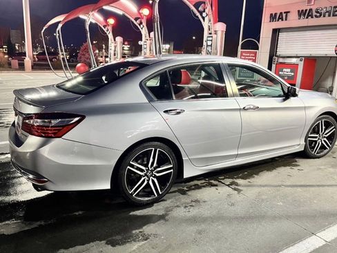 Used 2016 Honda Accord Sport image 3