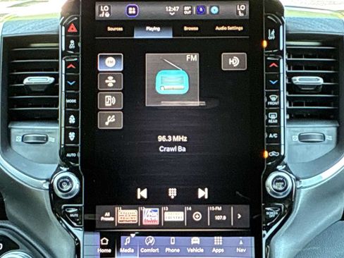 New 2026 RAM 1500 Laramie AWD/4WD image 12