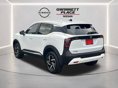 New 2026 Nissan Kicks SV image 7
