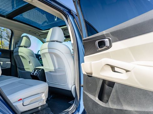 New 2026 Kia Sorento S FWD image 9