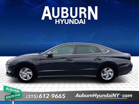 New 2026 Hyundai Sonata SE FWD image 3