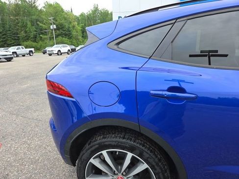 Used 2018 Jaguar E-PACE R-Dynamic HSE AWD/4WD image 30