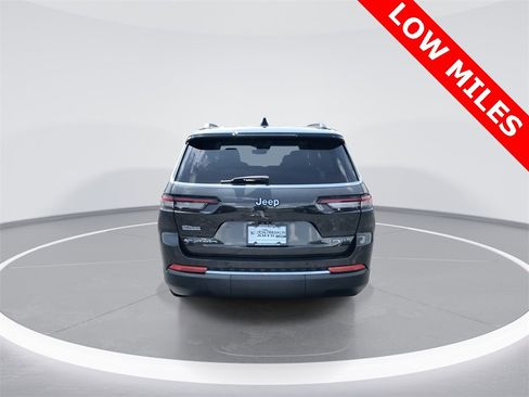 Used 2022 Jeep Grand Cherokee L Limited image 7