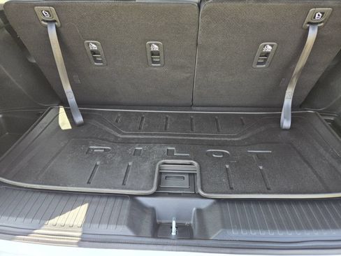 Used 2025 Honda Pilot EX-L image 35