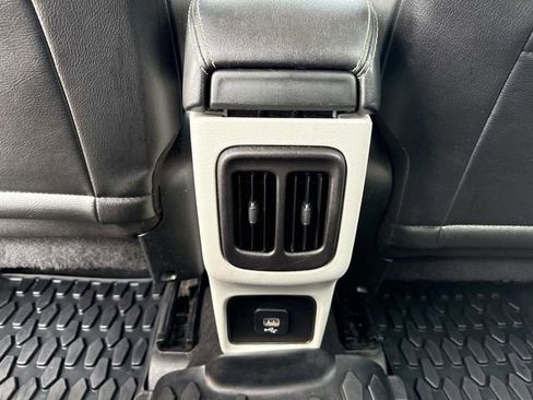 Used 2020 Jeep Compass Latitude FWD image 30