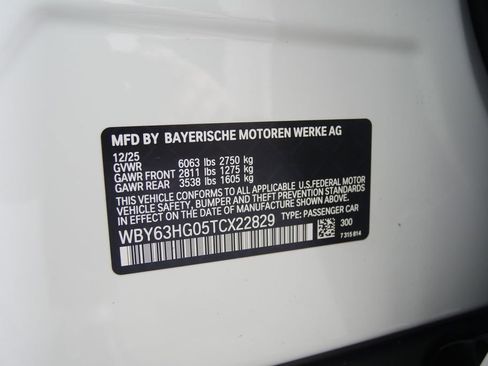 New 2026 BMW i5 eDrive40 w/ M Sport Package image 24