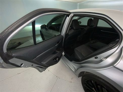 Used 2021 Toyota Camry XSE image 23