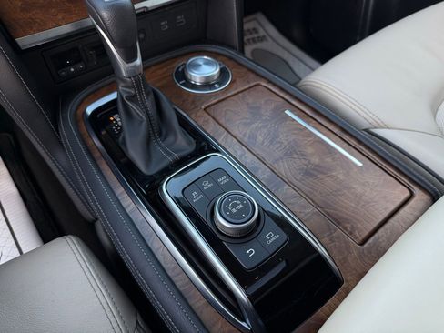 Used 2024 Nissan Armada SL w/ Captain's Chairs Package image 47