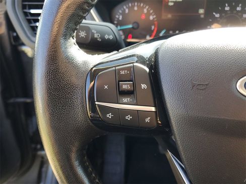 Used 2021 Ford Escape SEL image 17