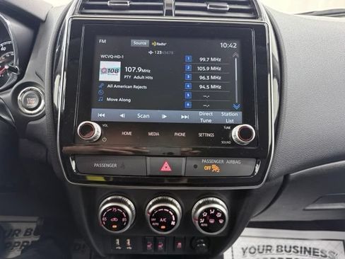 Used 2025 Mitsubishi Outlander Sport SE AWD/4WD image 26