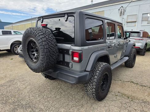 Used 2023 Jeep Wrangler Unlimited Sport AWD/4WD image 2