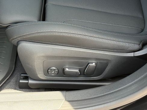 New 2026 BMW 430i xDrive w/ M Sport Package AWD/4WD image 13