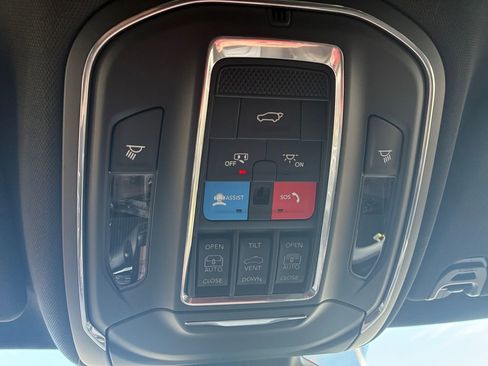 New 2026 Jeep Grand Wagoneer L Limited image 12