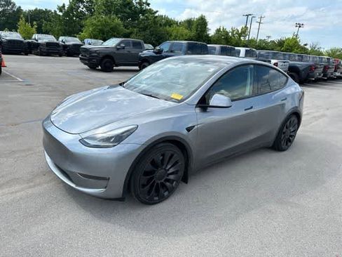 Used 2024 Tesla Model Y Performance AWD/4WD image 14