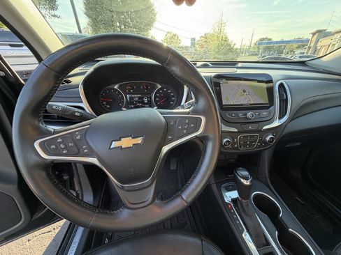 Used 2018 Chevrolet Equinox Premier AWD/4WD image 13