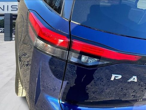 Used 2022 Nissan Pathfinder SV image 20