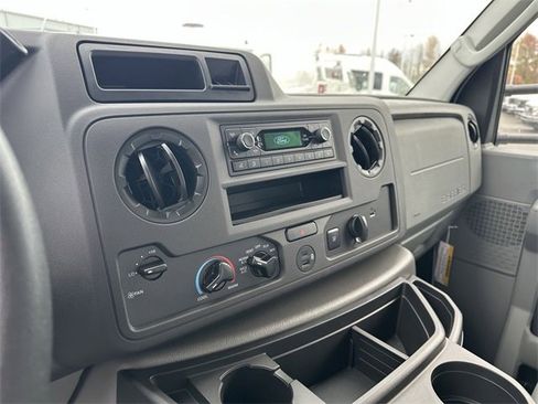 New 2024 Ford E-450 and Econoline 450 Super Duty w/ Power Windows & Locks Group image 15
