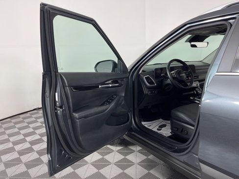 Used 2024 Kia Seltos EX AWD/4WD image 14